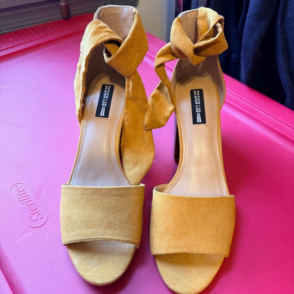 Design Lab ankle tie sandals